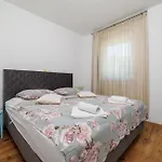 Snjezana Apartament Novi Vinodolski