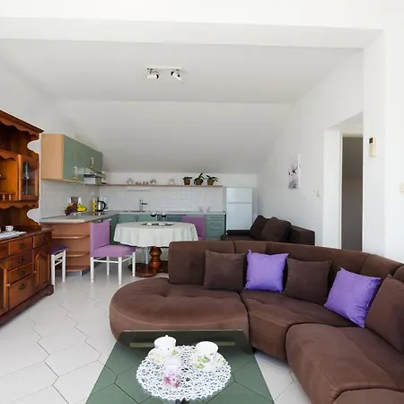 Apartment Snjezana