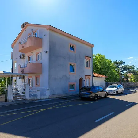 Snjezana Novi Vinodolski